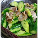 シンプルにきゅうりと豚バラ肉の塩炒め